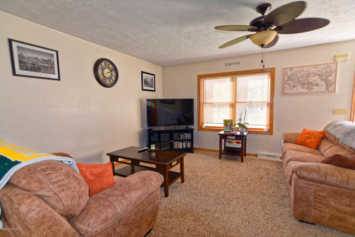1375 Diamond Dr SW, Stanton, MI 48888 photo 12