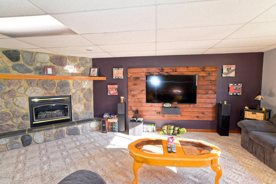 1375 Diamond Dr SW, Stanton, MI 48888 photo 30