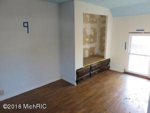 63 Smith St, Coldwater, MI 49036 photo 8