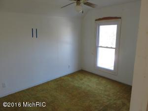 63 Smith St, Coldwater, MI 49036 photo 7