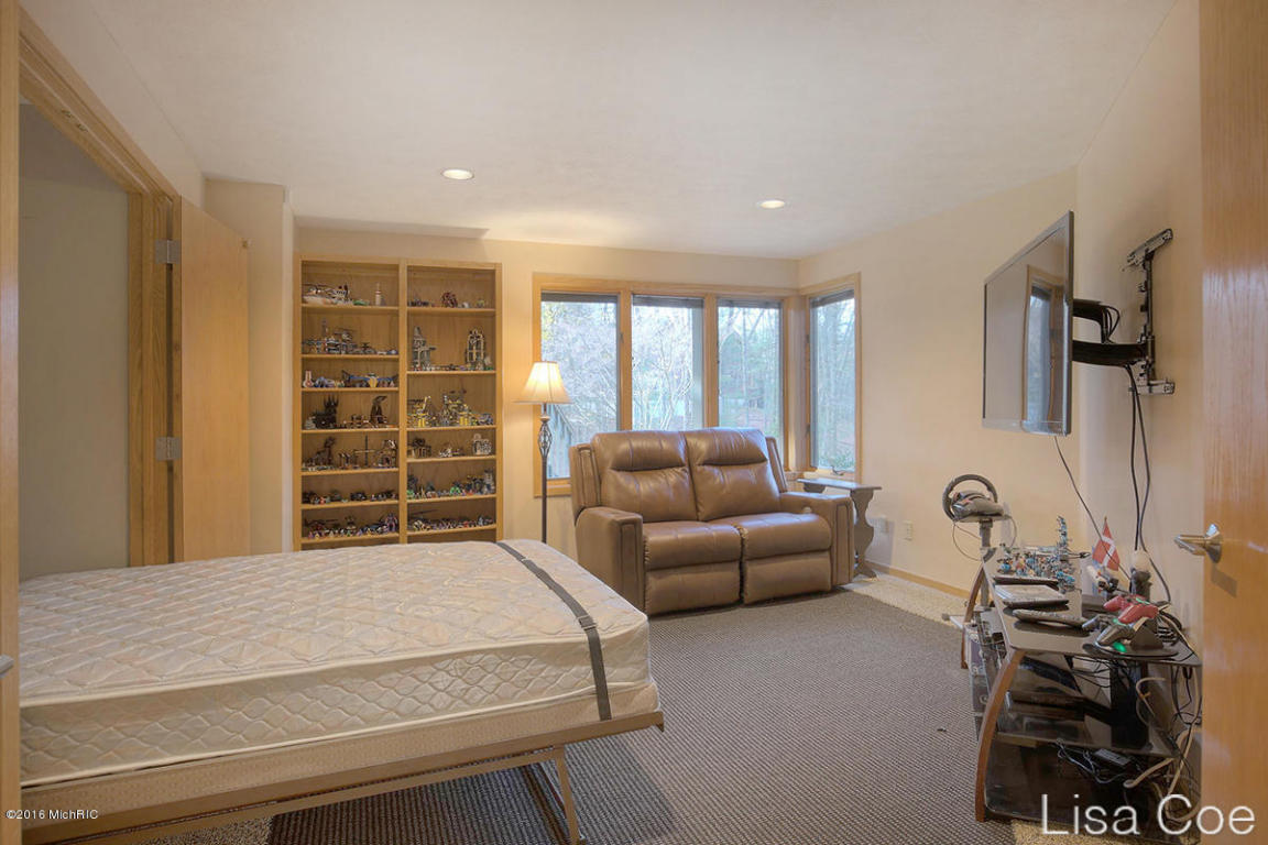 8500 Bailey Dr NE, Ada, MI 49301 photo 35
