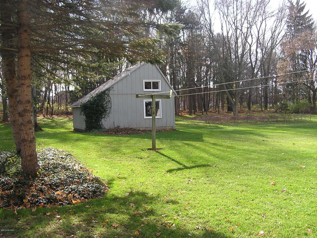384 Mill, Saranac, MI 48881 photo 10