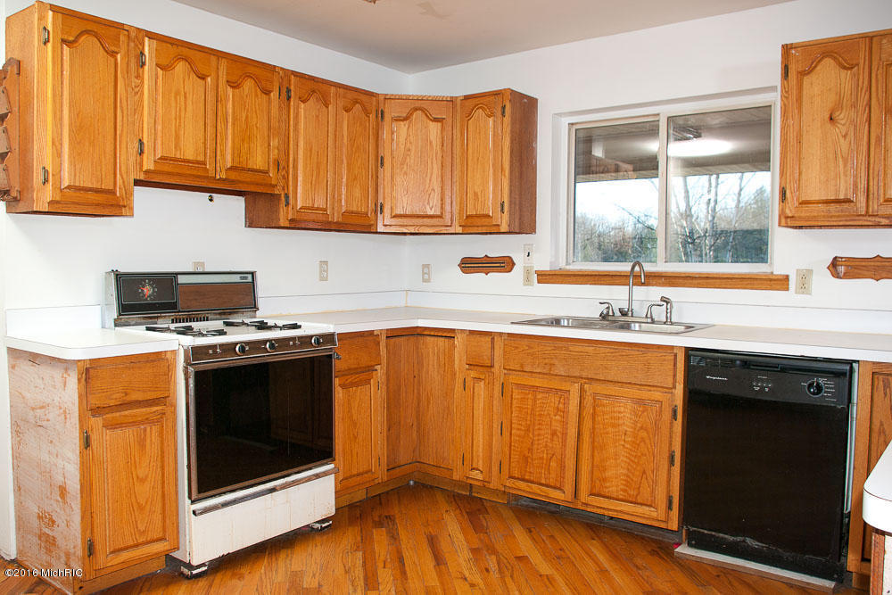 5315 N River Rd, Evart, MI 49631 photo 12