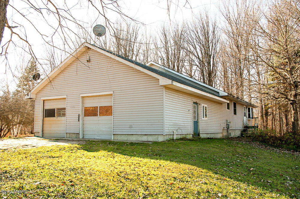 5315 N River Rd, Evart, MI 49631 photo 33