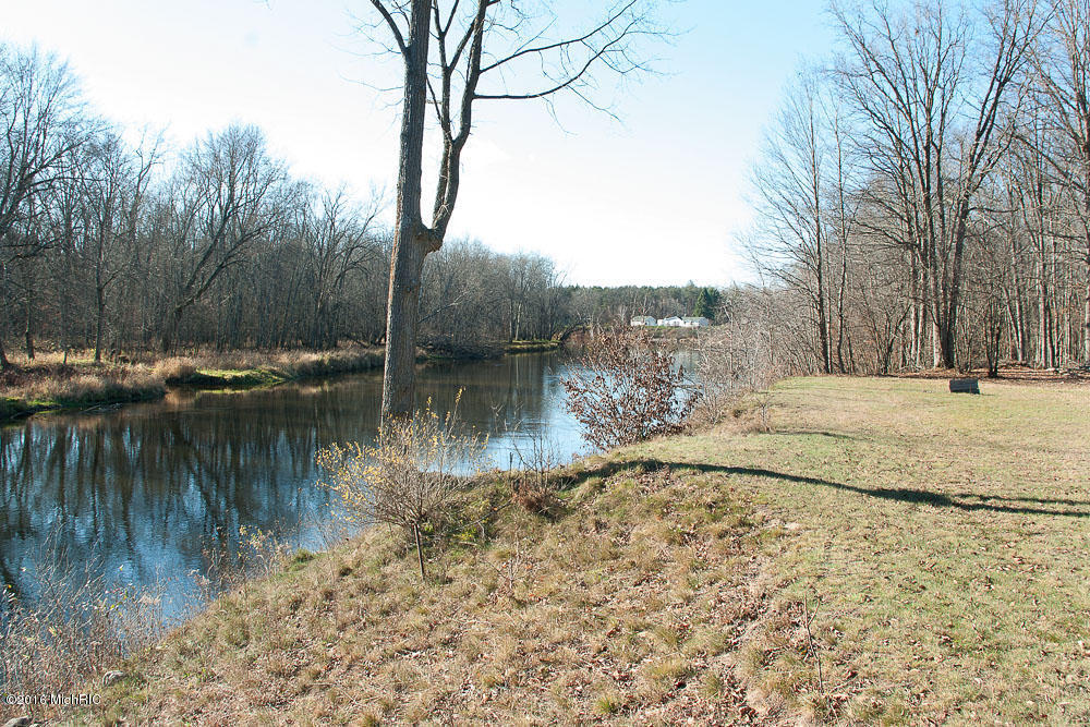 5315 N River Rd, Evart, MI 49631 photo 10