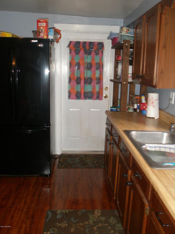 724 Millard St, Belding, MI 48809 photo 6