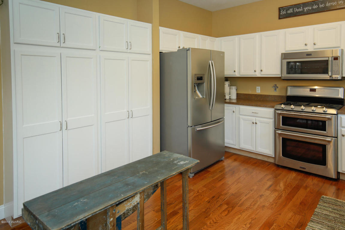 41580 Robin St, Mattawan, MI 49071 photo 8