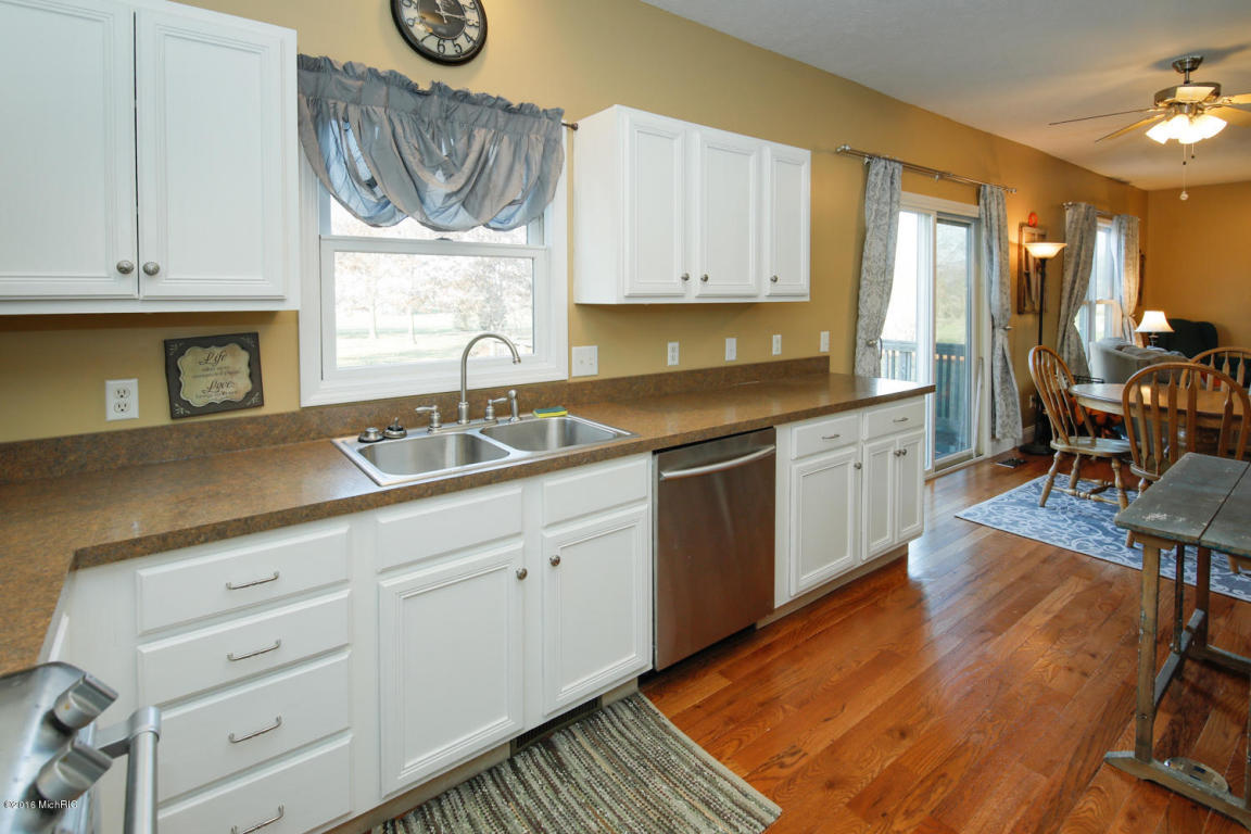 41580 Robin St, Mattawan, MI 49071 photo 9