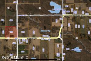 6900 E Reading Rd, Osseo, MI 49266 photo 4