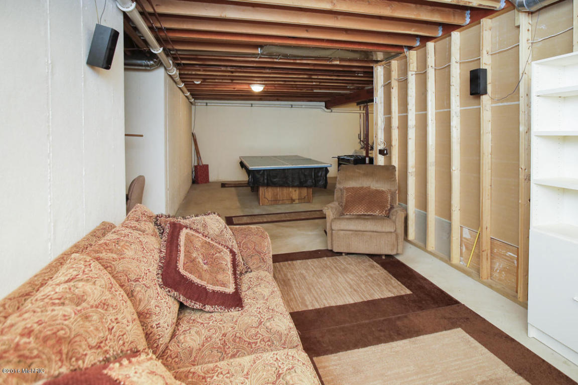 693 Pierce Rd, Plainwell, MI 49080 photo 20