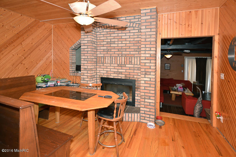 323 E Bridge St, Plainwell, MI 49080 photo 11