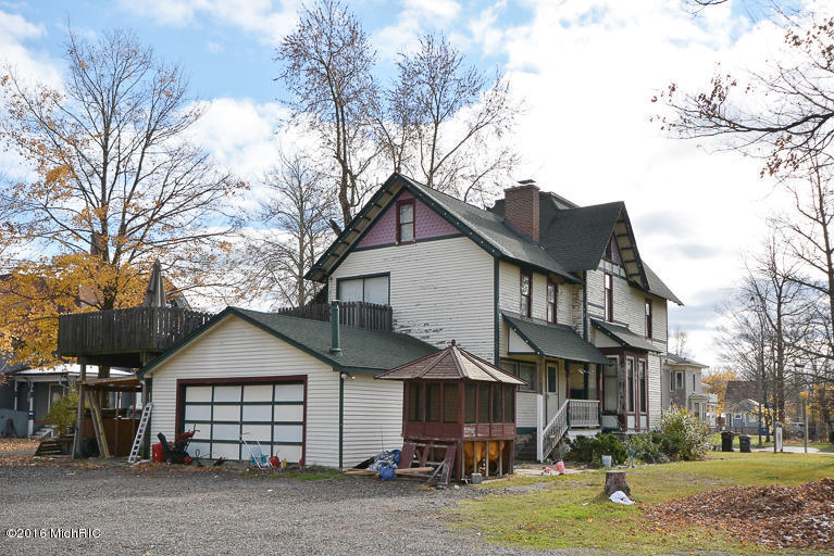 323 E Bridge St, Plainwell, MI 49080 photo 42