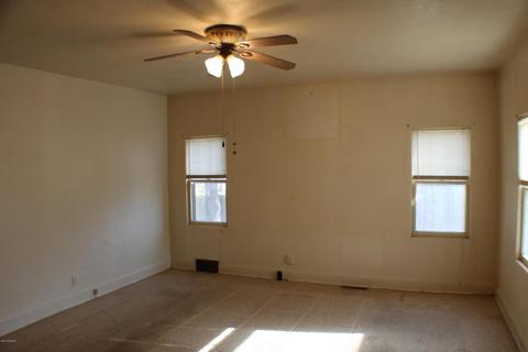 511 E Main St, Hartford, MI 49057 photo 15