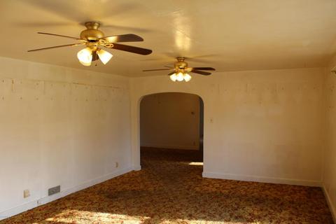 511 E Main St, Hartford, MI 49057 photo 9
