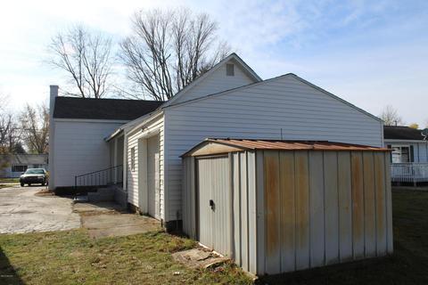 511 E Main St, Hartford, MI 49057 photo 5