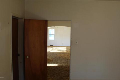 511 E Main St, Hartford, MI 49057 photo 16