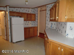 41 Smith St, Coldwater, MI 49036 photo 6