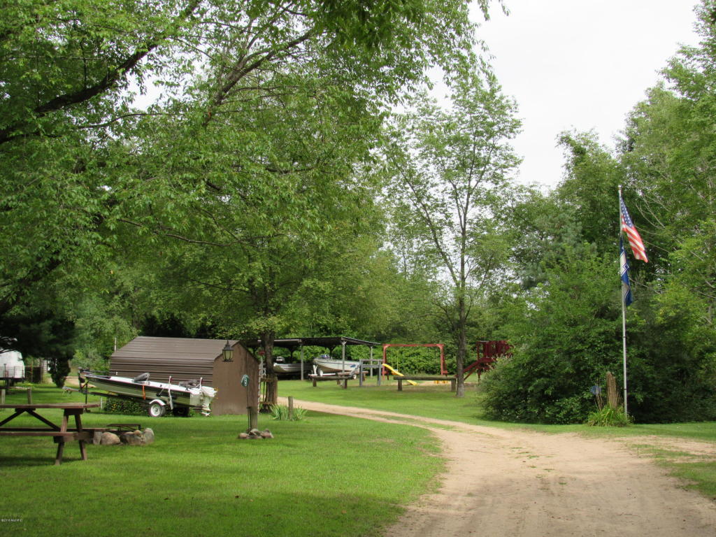 9386 S Brown Rd, Fenwick, MI 48834 photo 25