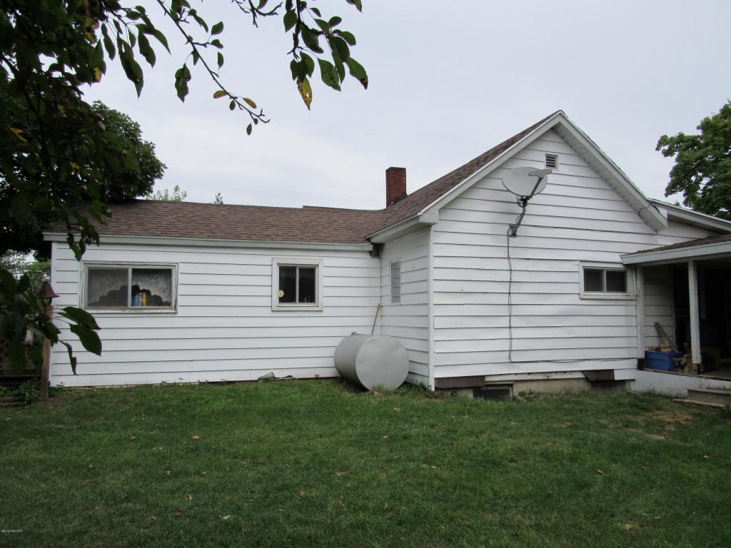 9386 S Brown Rd, Fenwick, MI 48834 photo 1