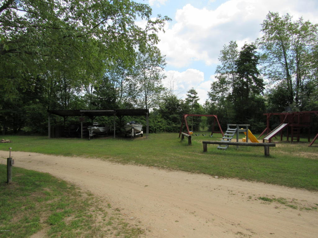 9386 S Brown Rd, Fenwick, MI 48834 photo 137