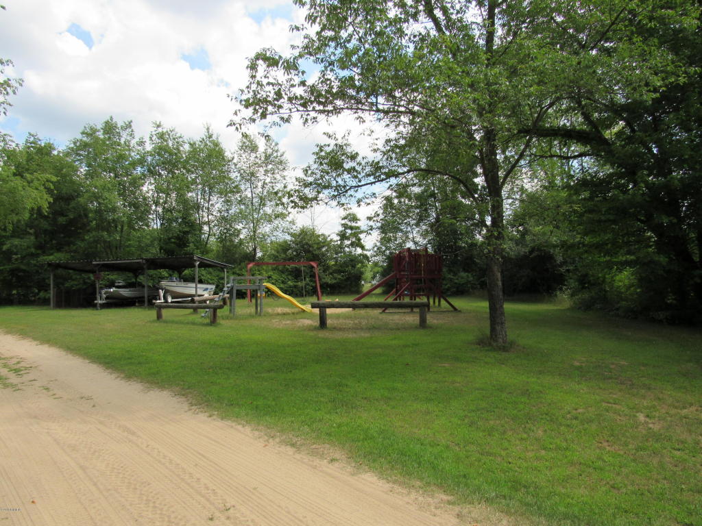 9386 S Brown Rd, Fenwick, MI 48834 photo 136