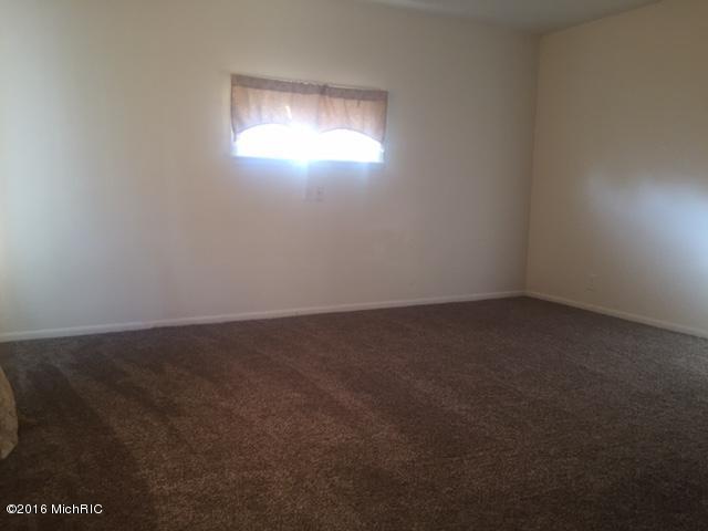 4818 Simonelli Rd, Whitehall, MI 49461 photo 11