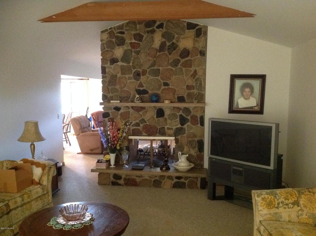 14391 Cascade Rd SE, Lowell, MI 49331 photo 5