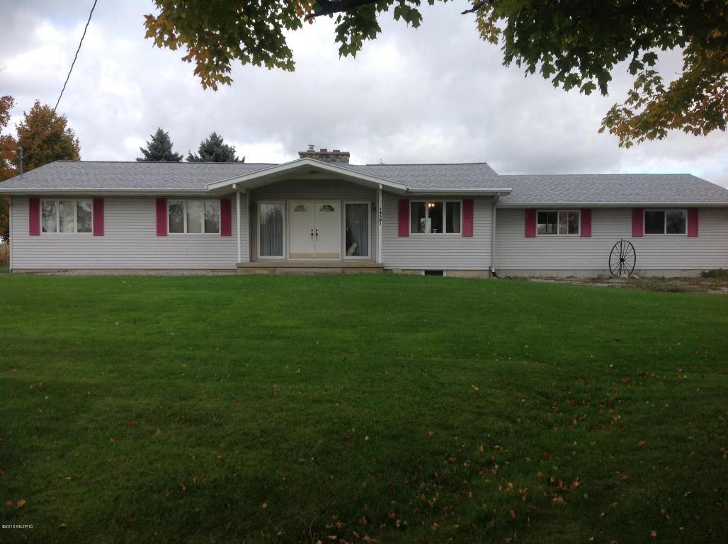 14391 Cascade Rd SE, Lowell, MI 49331 photo 1