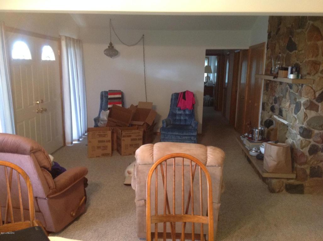 14391 Cascade Rd SE, Lowell, MI 49331 photo 4