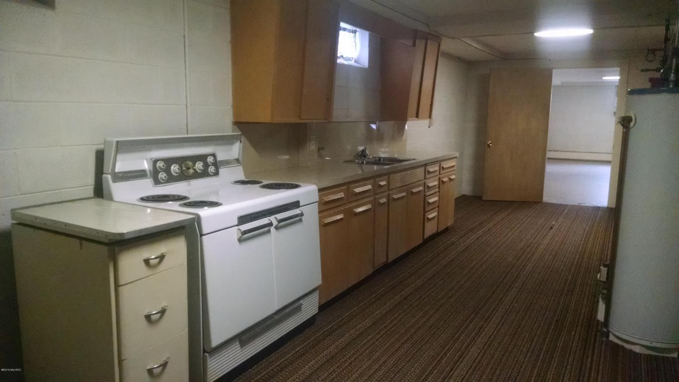 223 W North St, Ithaca, MI 48847 photo 18