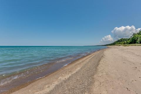 7425 Beach Trl, Harbert, MI 49115 photo 8
