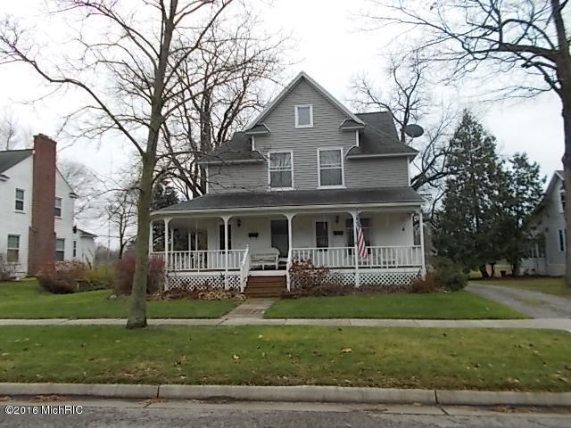 34 E Pine St, Fremont, MI 49412 photo 3