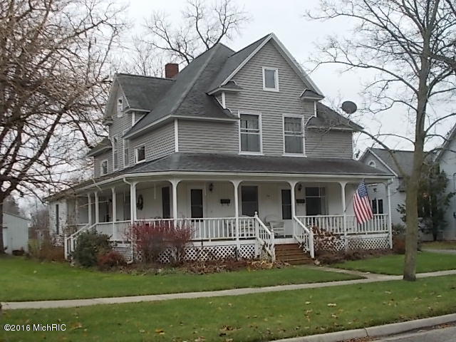 34 E Pine St, Fremont, MI 49412 photo 1