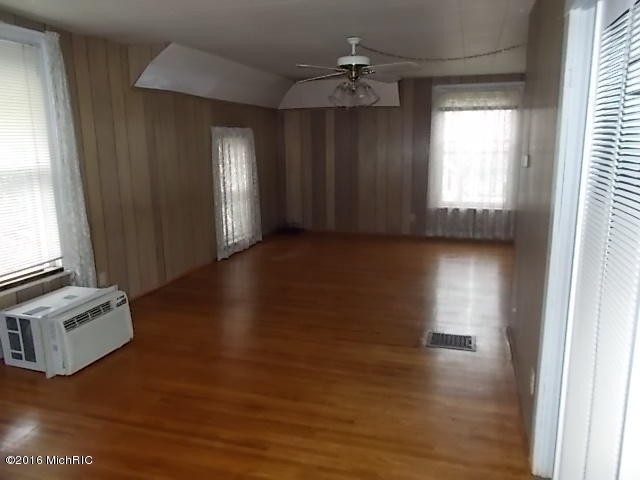 34 E Pine St, Fremont, MI 49412 photo 53
