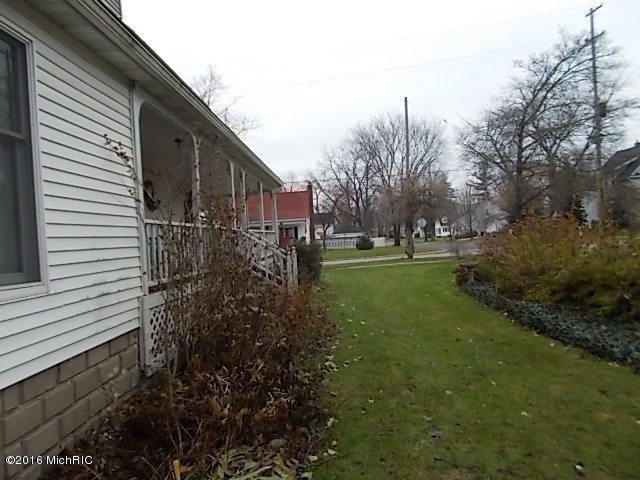 34 E Pine St, Fremont, MI 49412 photo 18
