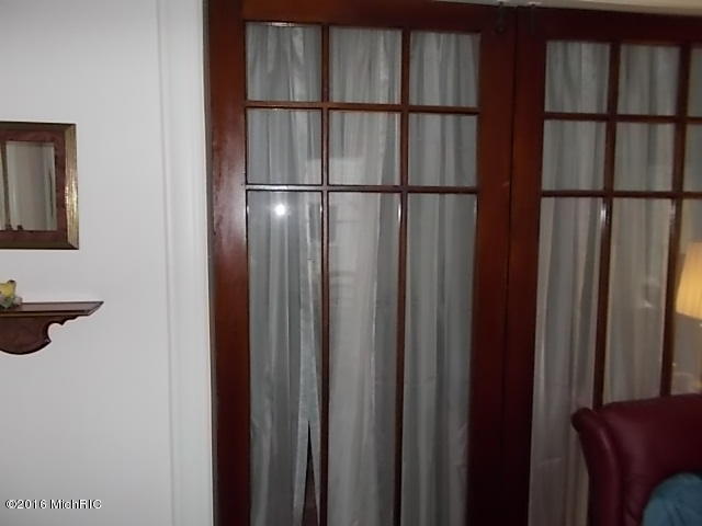 34 E Pine St, Fremont, MI 49412 photo 23