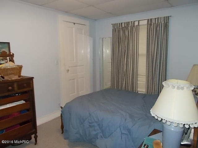 34 E Pine St, Fremont, MI 49412 photo 36