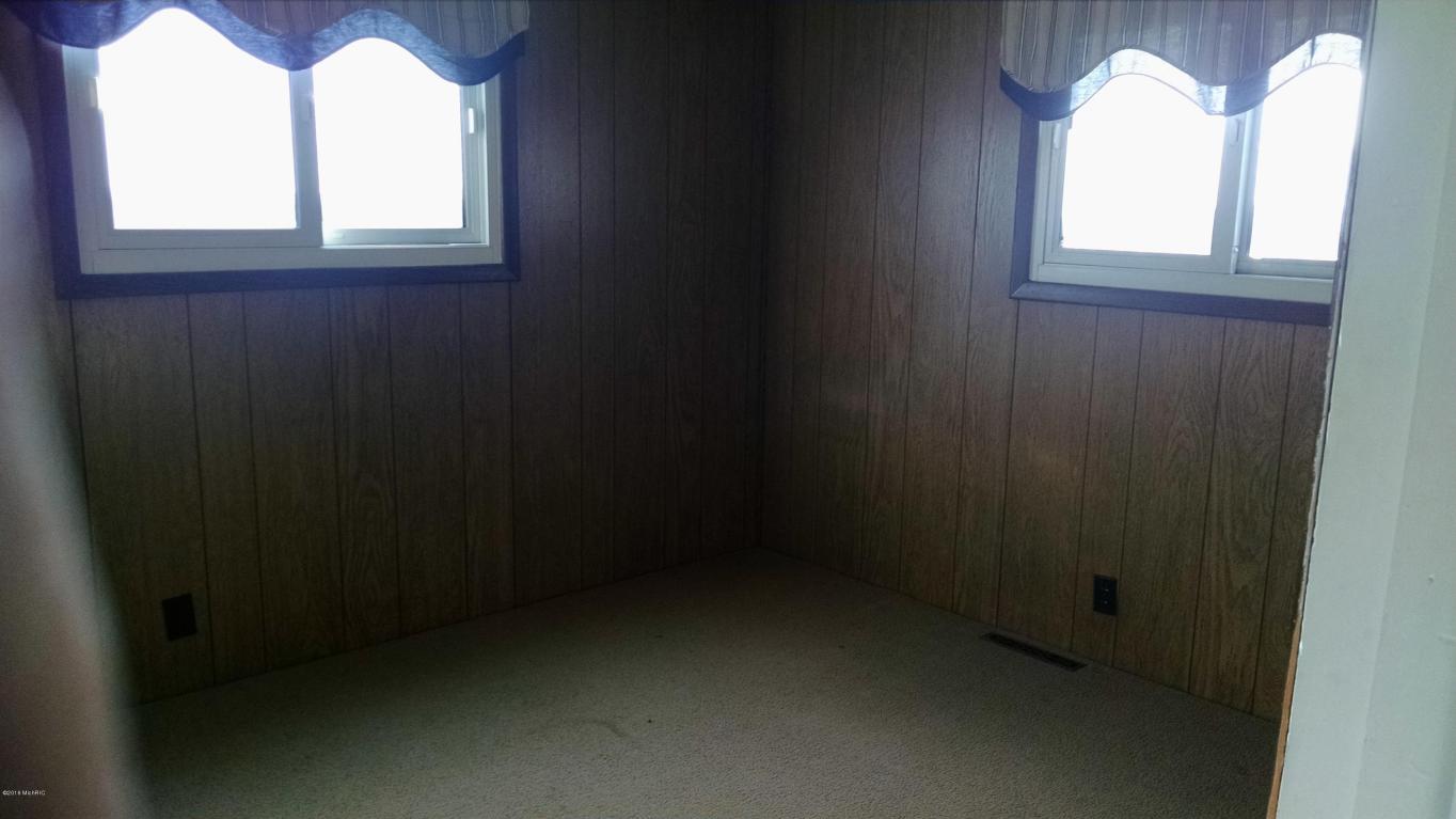 7875 W Fillmore Rd, Sumner, MI 48889 photo 8