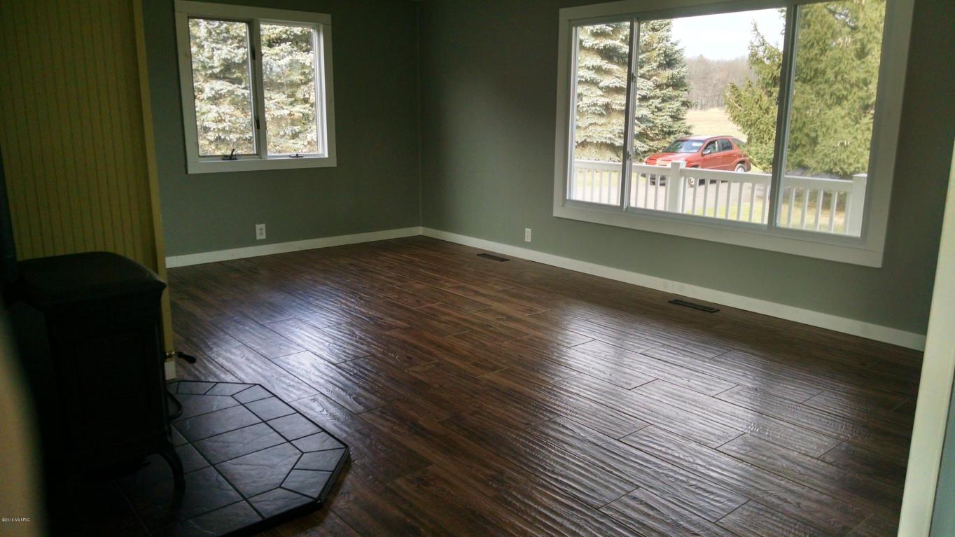 7875 W Fillmore Rd, Sumner, MI 48889 photo 5