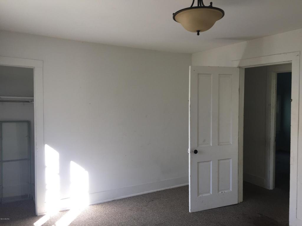 509 E State St, Cassopolis, MI 49031 photo 13