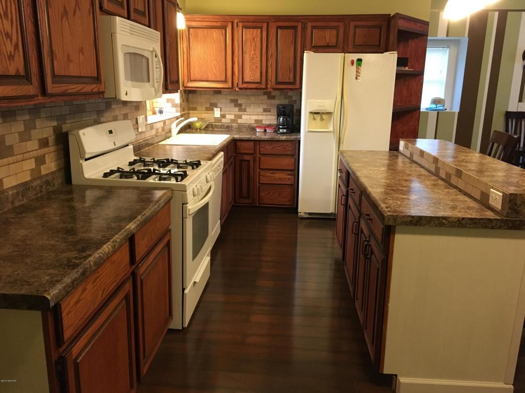 851 S Mcclelland, White Cloud, MI 49349 photo 6
