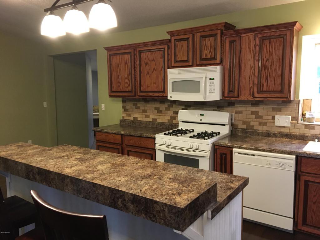 851 S Mcclelland, White Cloud, MI 49349 photo 8