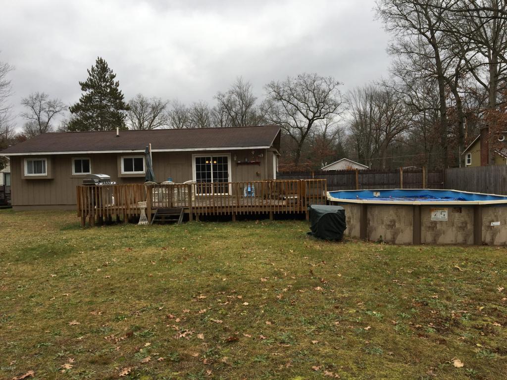 851 S Mcclelland, White Cloud, MI 49349 photo 2