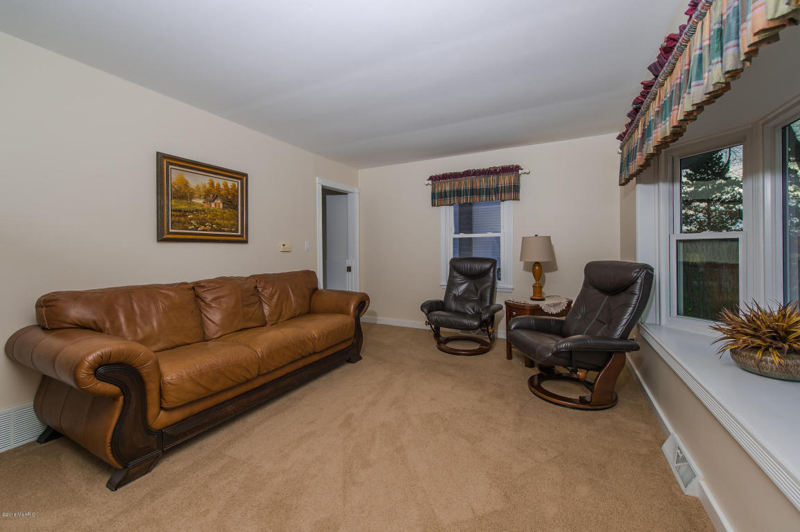 309 Meadow, Augusta, MI 49012 photo 3