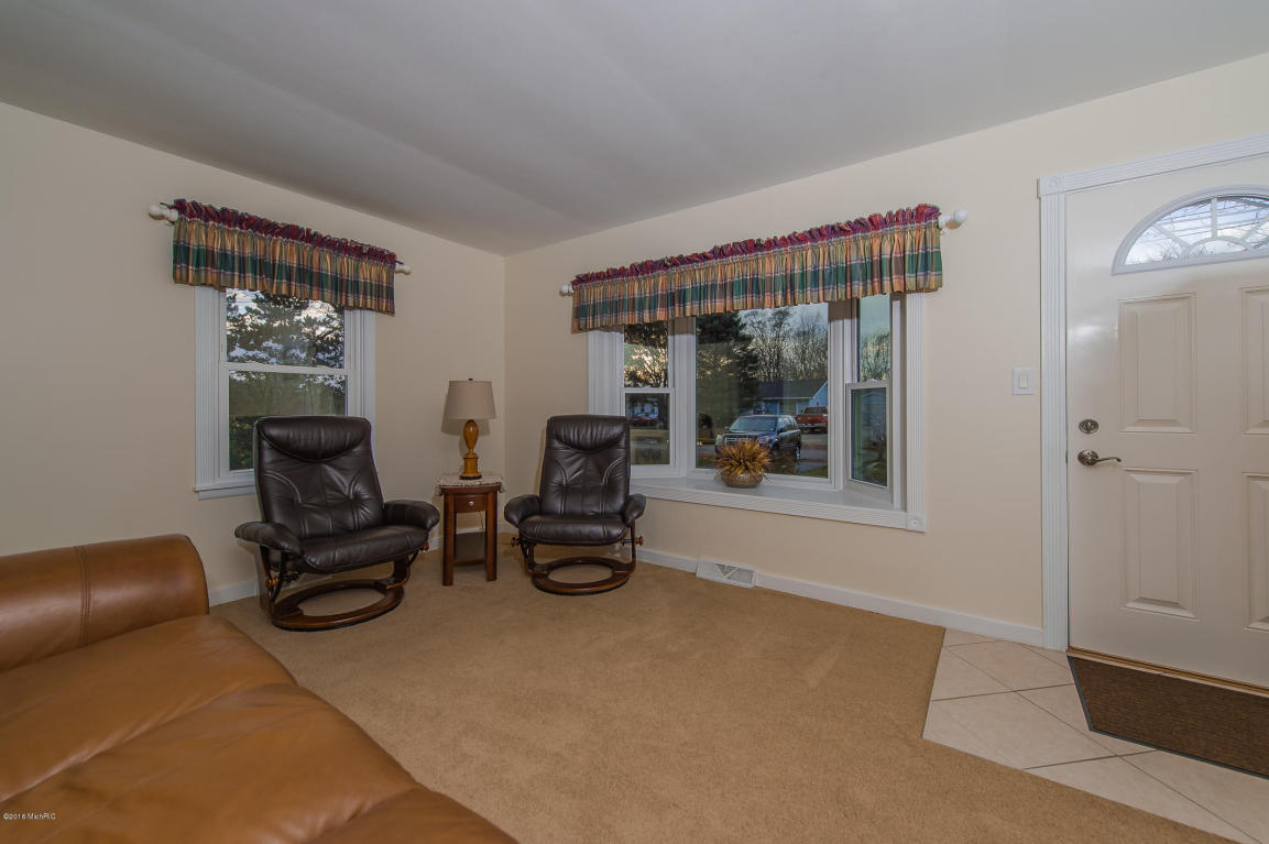 309 Meadow, Augusta, MI 49012 photo 4