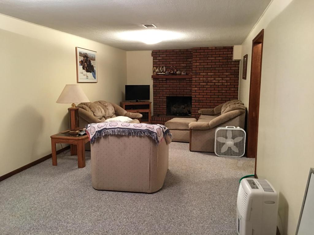 400 N Whites Bridge Rd, Belding, MI 48809 photo 21
