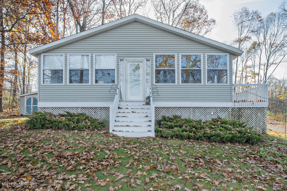3152 Baseline Rd, Gobles, MI 49055 photo 1