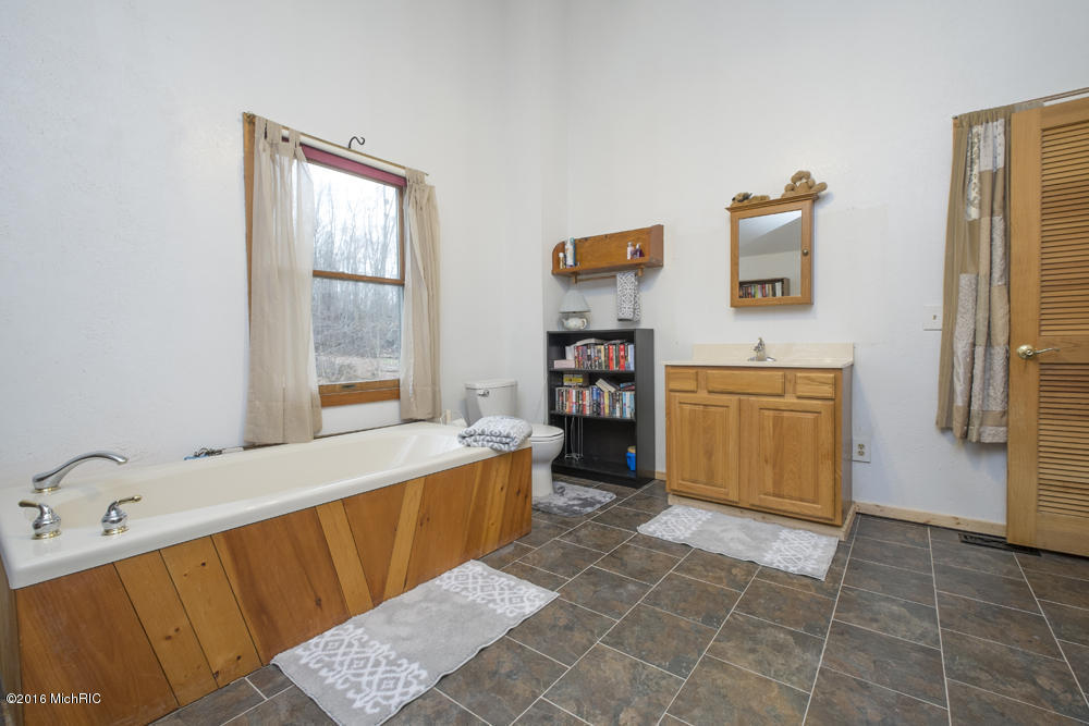 3152 Baseline Rd, Gobles, MI 49055 photo 30