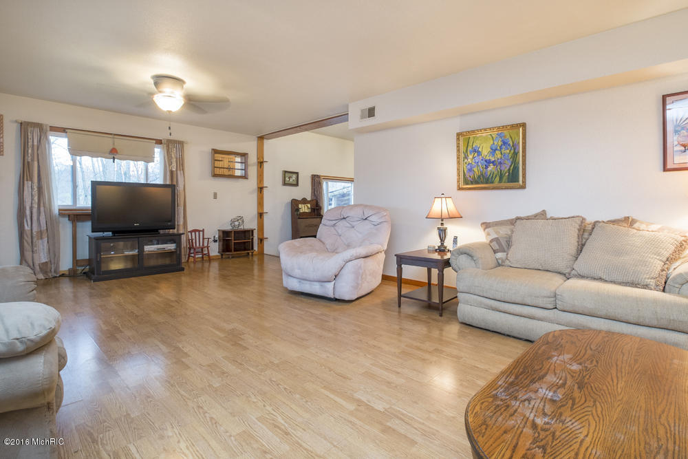 3152 Baseline Rd, Gobles, MI 49055 photo 9