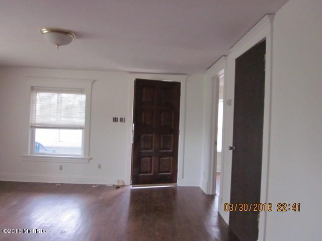 121 N Third St, Lawrence, MI 49064 photo 13
